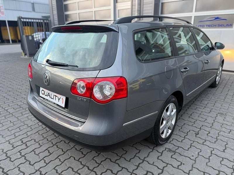 Gebraucht VW Passat Comfortline 140 PS (102 kW) 2005 Kombi