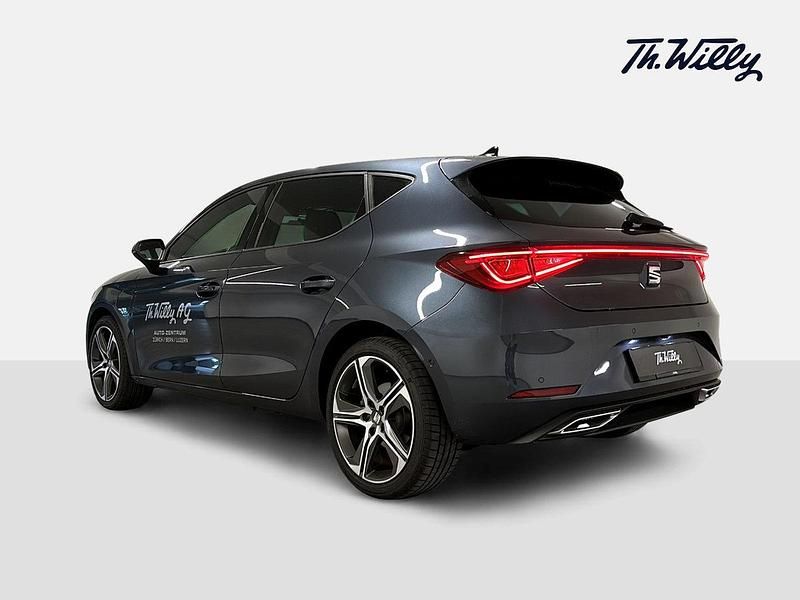 Gebraucht Seat Leon FR 204 PS (150 kW) 2023 Grau Limousine