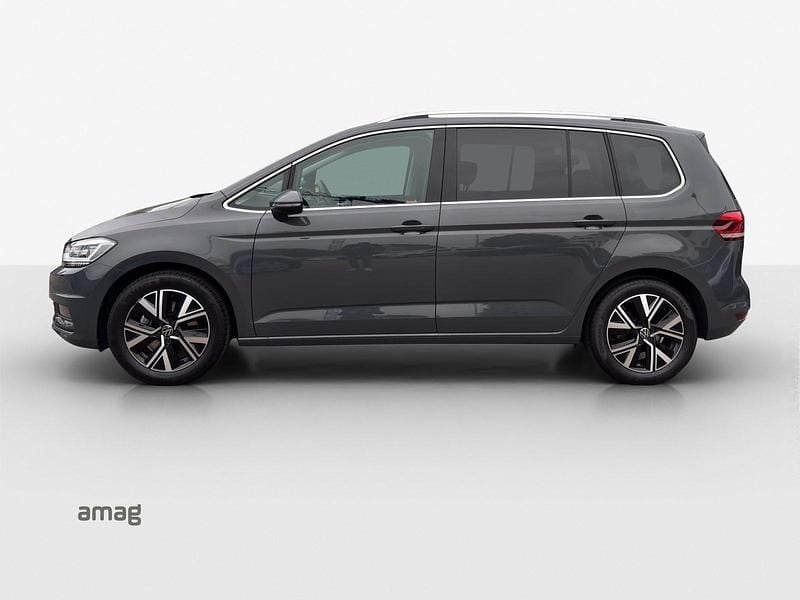 Gebraucht VW Touran Highline 150 PS (110 kW) 2024 Delfingrau metallic Van / Kleinbus