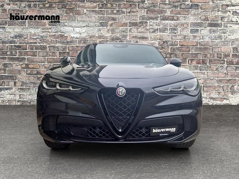 Neu Alfa Romeo Stelvio Quadrifoglio 519 PS (381 kW) 2025 Schwarz SUV
