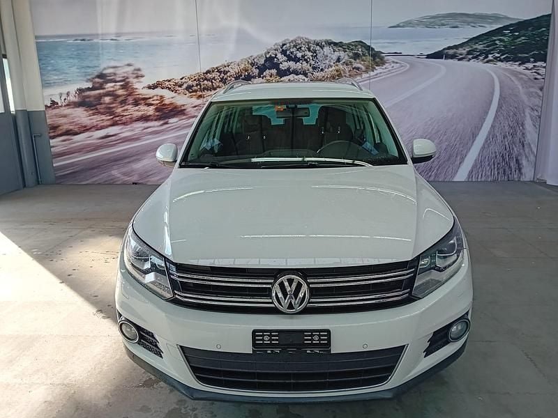 Gebraucht VW Tiguan LOUNGE 160 PS (117 kW) 2015 SUV