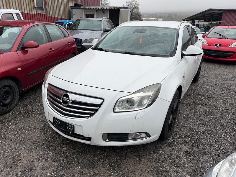 Gebraucht Opel Insignia Edition 220 PS (161 kW) 2010 Kombi