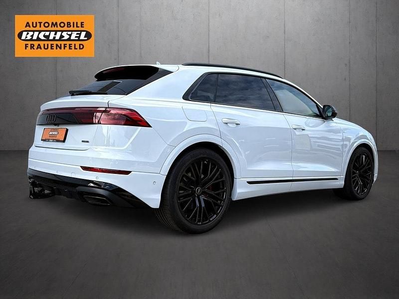Gebraucht Audi Q8 S-Line 286 PS (210 kW) 2025 SUV