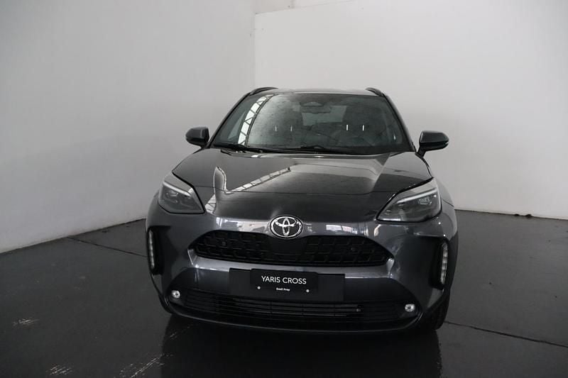 Grau Neu 2025 Toyota Yaris Cross Trend SUV | CHF 36’450 (Guter Preis) - Bild 1/4