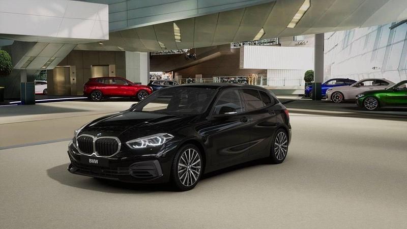 Gebraucht BMW 118 Advantage 136 PS (100 kW) 2023 Schwarz Kleinwagen