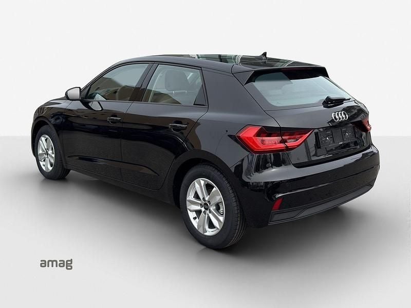 Neu Audi A1 Sportback Attraction 115 PS (84 kW) 2026 Mythosschwarz metallicmythosschwarz metallic Kleinwagen