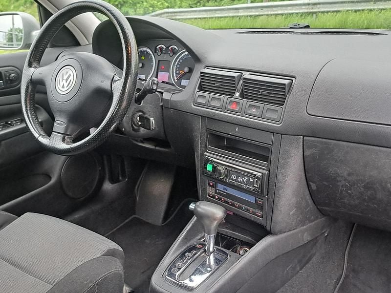 Gebraucht VW Golf IV Comfortline 115 PS (84 kW) 2003 Limousine