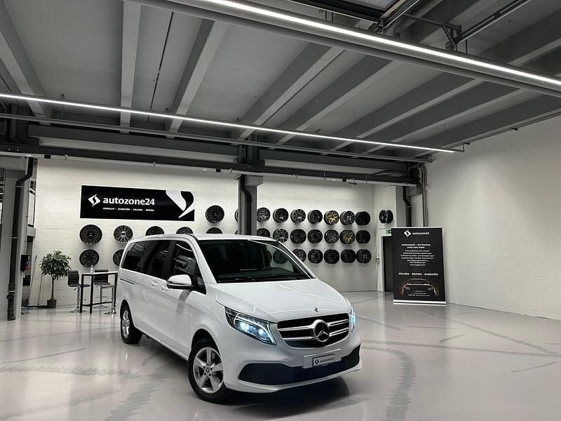 Gebraucht 2022 Mercedes V220 Van / Kleinbus | CHF 54’900 (Fairer Preis) - Bild 1/4