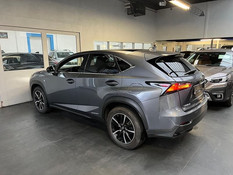 Gebraucht Lexus NX300h E-FOUR 197 PS (144 kW) 2016 SUV