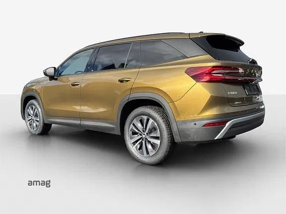 Neu Skoda Kodiaq Dynamic 204 PS (150 kW) 2026 Bronze gold, metallic SUV