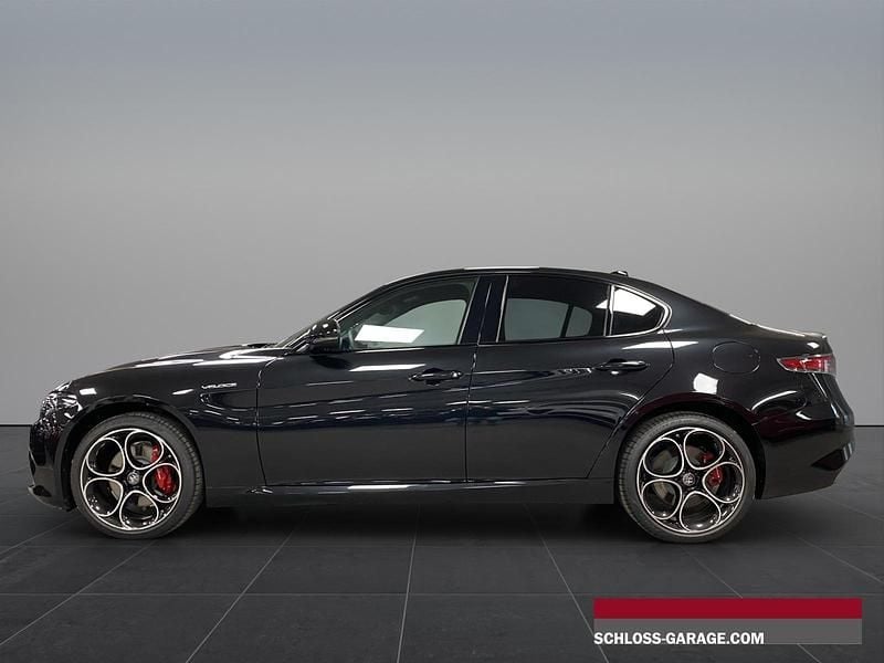Neu Alfa Romeo Giulia Veloce 280 PS (205 kW) 2025 Schwarz Limousine