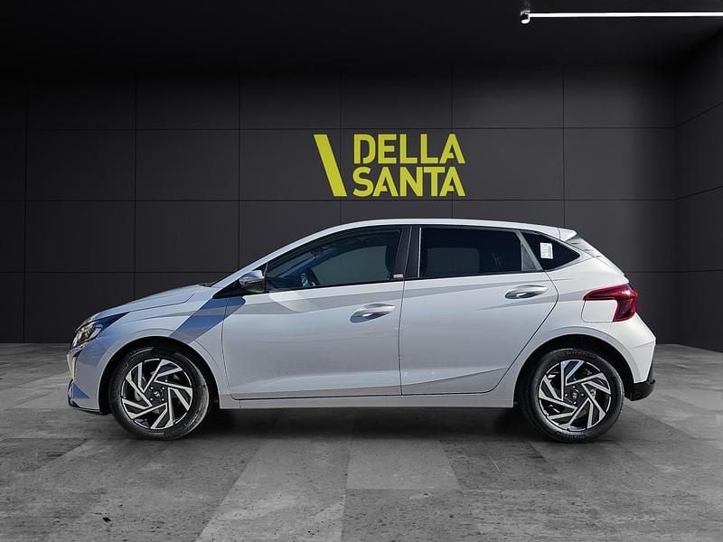 Neu Hyundai i20 101 PS (74 kW) 2025 Grau Limousine