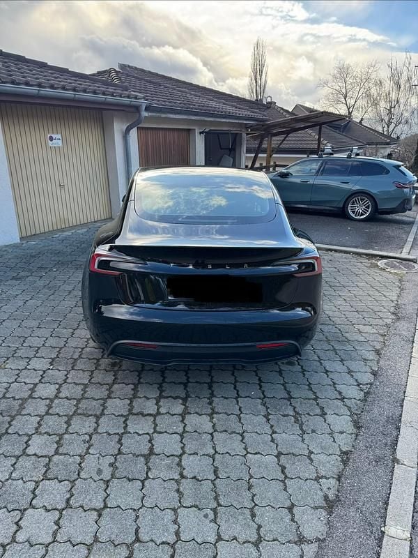 Gebraucht Tesla Model 3 RWD 208 kW (283 PS) 2024 Limousine