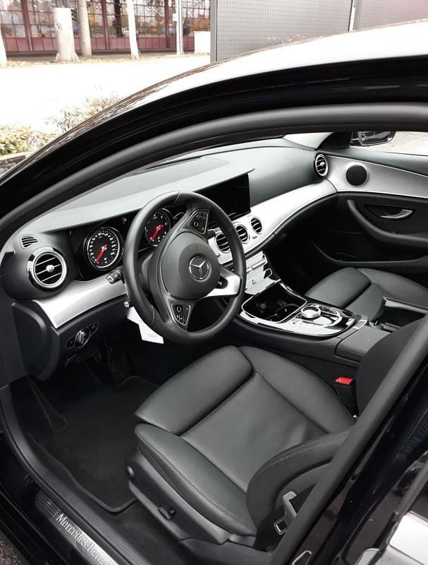 Gebraucht Mercedes E220 194 PS (142 kW) 2017