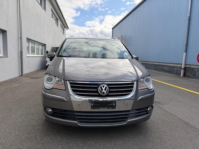 Gebraucht VW Touran Highline 140 PS (102 kW) 2010 Van / Kleinbus