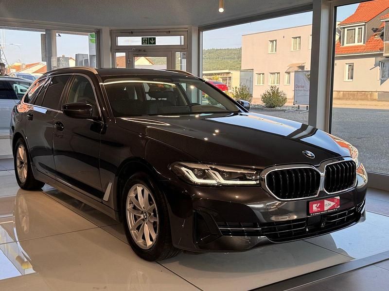 Gebraucht BMW 530 Sport Line 252 PS (185 kW) 2021 Kombi