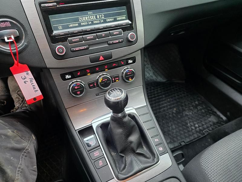 Gebraucht VW Passat Highline 160 PS (117 kW) 2011 Kombi