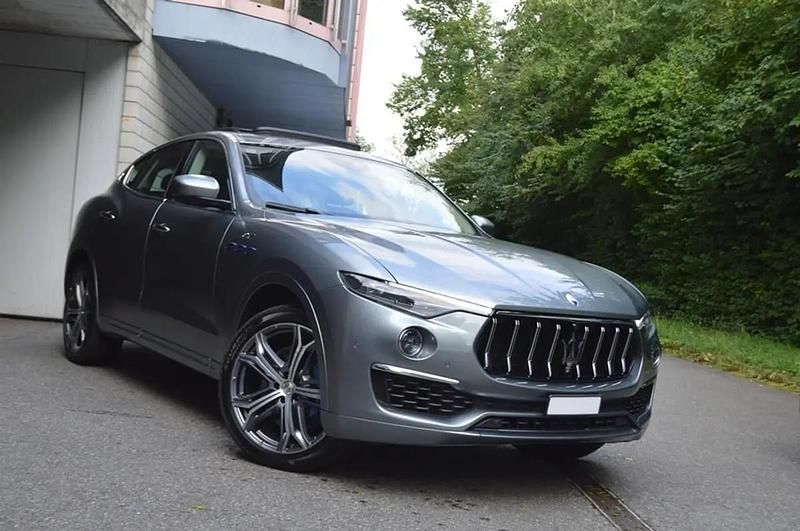 Gray Gebraucht 2025 Maserati Levante GT SUV | CHF 39’550 (Guter Preis) - Bild 1/4