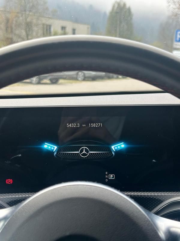 Gebraucht Mercedes A200 AMG line 2018