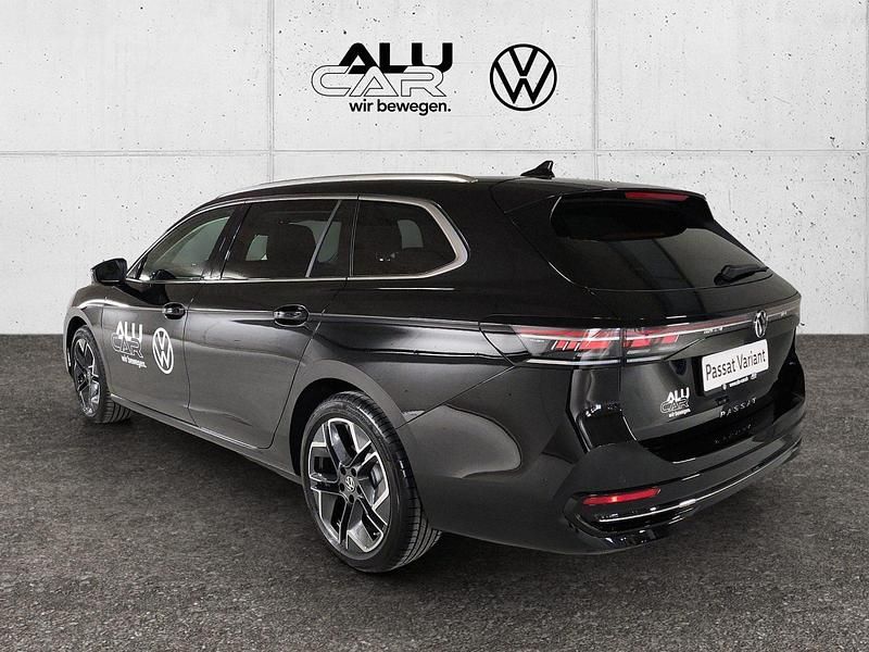 Gebraucht VW Passat Elegance 150 PS (110 kW) 2024 Kombi
