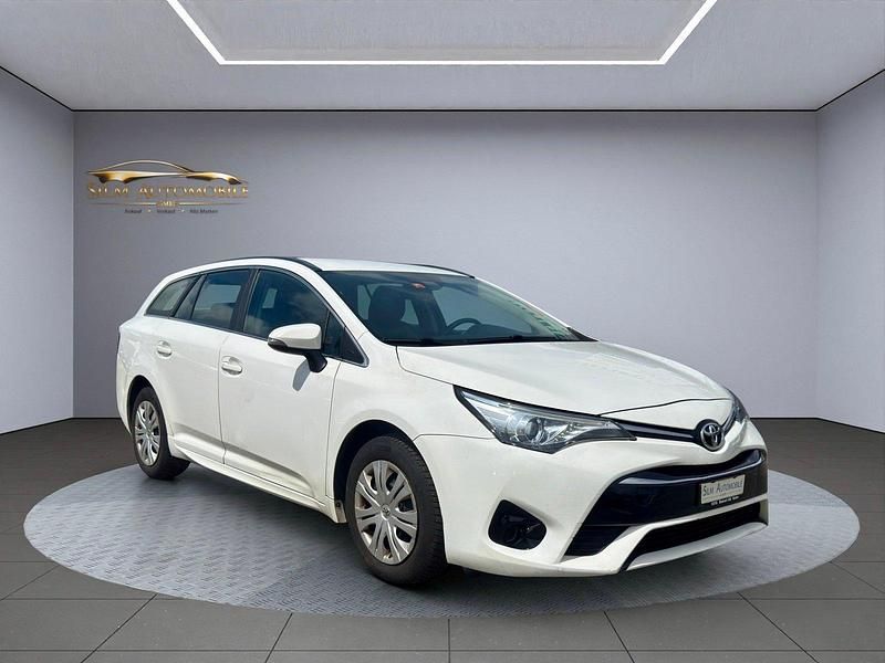 Gebraucht Toyota Avensis Multidrive S 147 PS (108 kW) 2016 Kombi