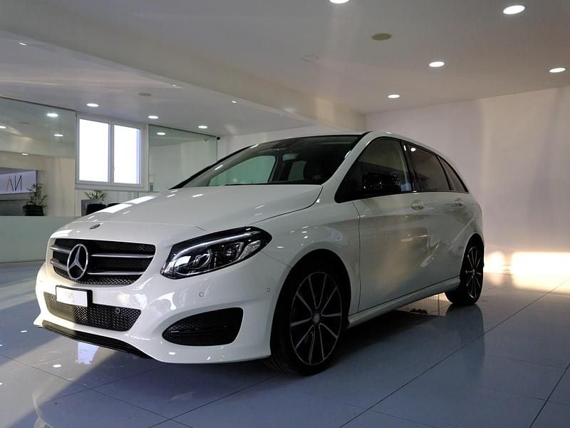 Gebraucht Mercedes B220 177 PS (130 kW) 2016 Van / Kleinbus