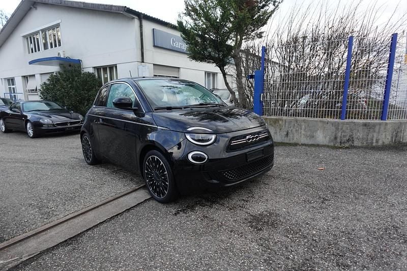 Gebraucht 2021 Fiat 500e La Prima | CHF 23’800 (Teuer) - Bild 1/4
