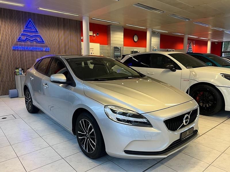 Gebraucht 2019 Volvo V40 Momentum | CHF 11’900 (Guter Preis) - Bild 1/4