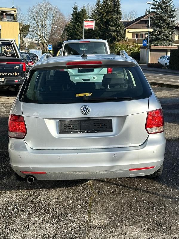 Gebraucht VW Golf VI Comfortline 105 PS (77 kW) 2010 Kleinwagen