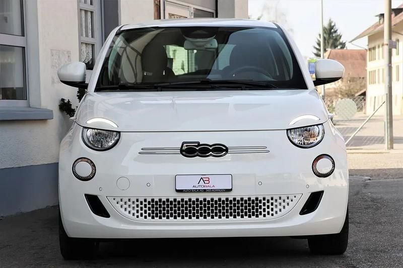 Gebraucht Fiat 500e 87 kW (119 PS) 2026 Gray Kleinwagen