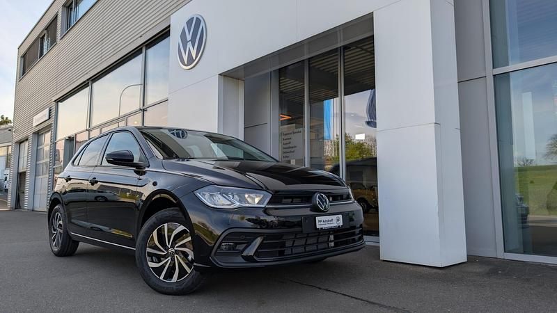 Gebraucht VW Polo Life 115 PS (84 kW) 2025 Schwarz Limousine