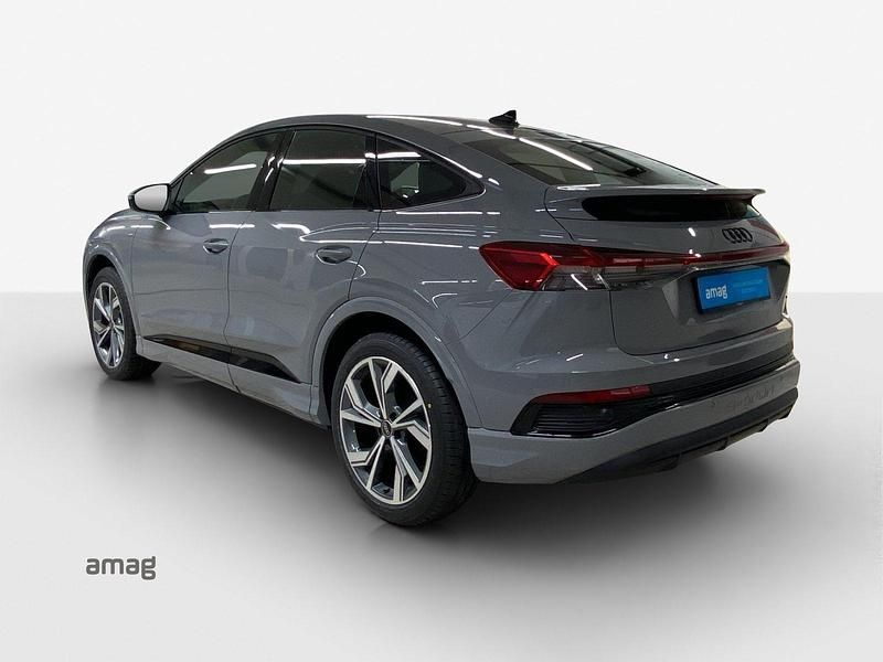 Gebraucht Audi Q4 e-tron Ambiente 250 kW (340 PS) 2023 Kieselgrau SUV