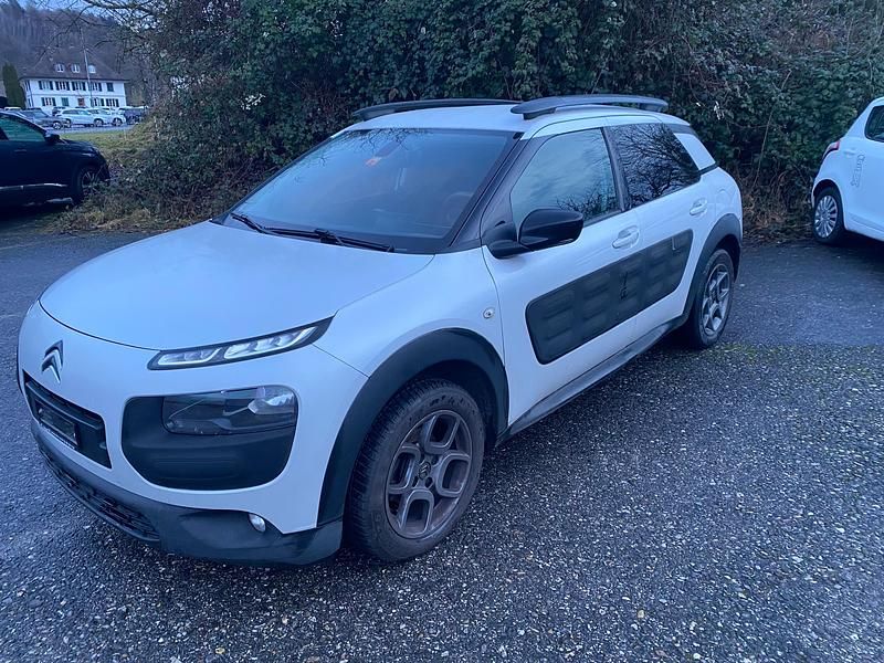 Gebraucht Citroën C4 Cactus Shine 82 PS (60 kW) 2015 Kleinwagen