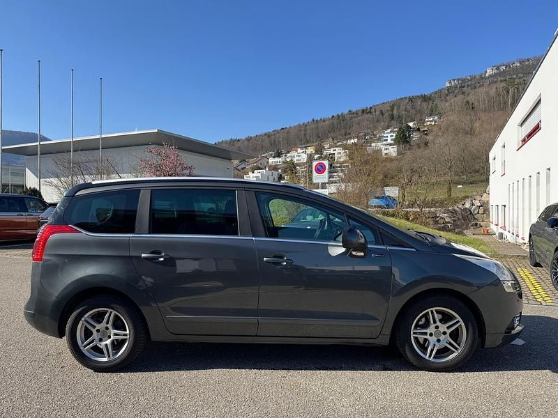 Gebraucht Peugeot 5008 156 PS (114 kW) 2013 Van / Kleinbus
