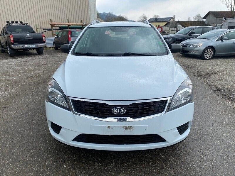 Gebraucht 2010 Kia Ceed Classic Kleinwagen | CHF 1’197 (Teuer) - Bild 1/4