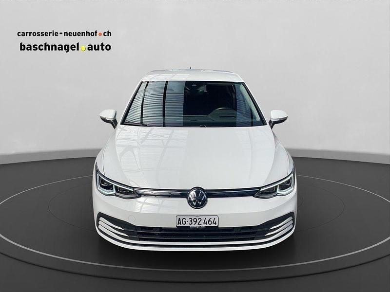 Gebraucht VW Golf VIII Life 130 PS (95 kW) 2021 Limousine