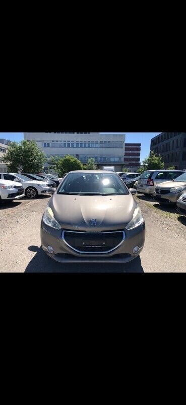 Gebraucht 2013 Peugeot 208 Access Kleinwagen | CHF 4’490 (Guter Preis) - Bild 1/4