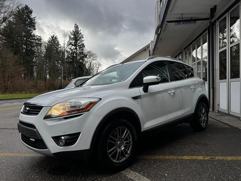 Gebraucht Ford Kuga 140 PS (102 kW) 2010 SUV