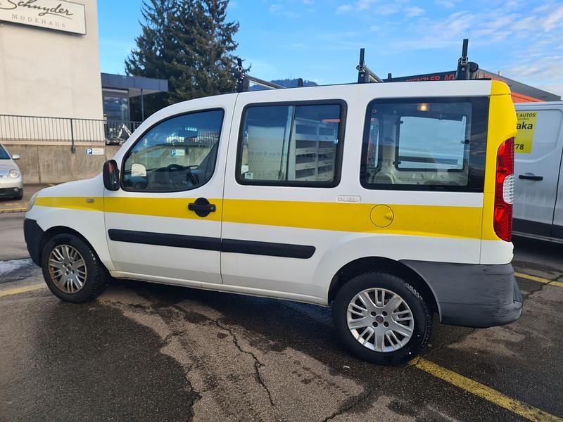 Gebraucht Fiat Doblò Active 77 PS (56 kW) 2009 Van / Kleinbus