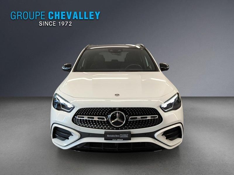Gebraucht Mercedes GLA250 163 PS (119 kW) 2023 Weiss SUV