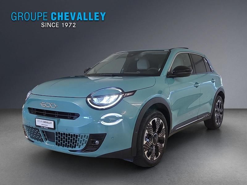Blau Gebraucht 2024 Fiat 600 La Prima SUV | CHF 25’900 (Fairer Preis) - Bild 1/4