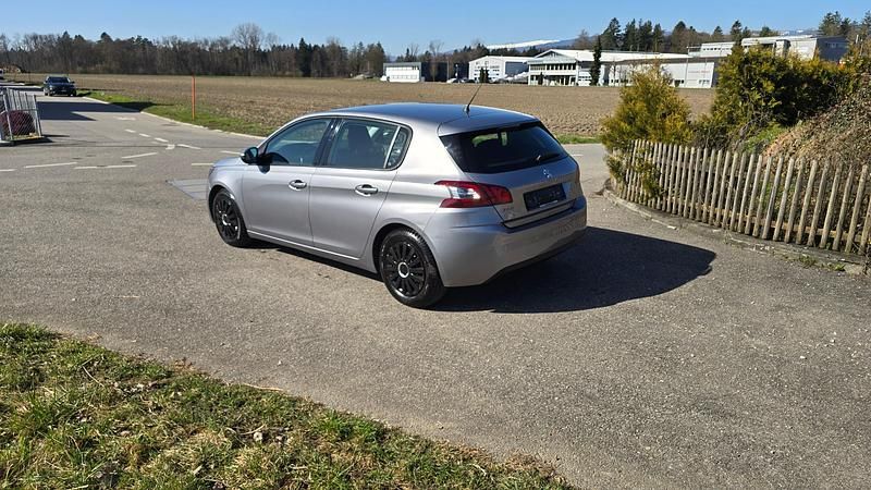 Gebraucht Peugeot 308 Active 125 PS (91 kW) 2013