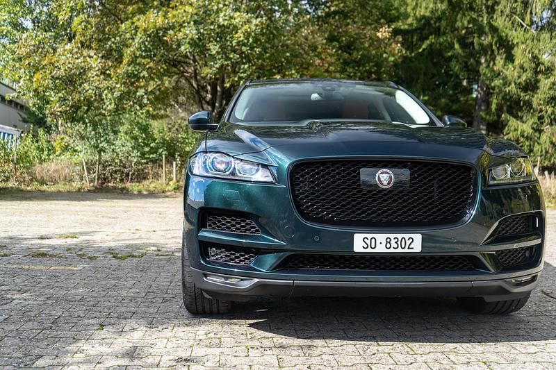 Gebraucht 2016 Jaguar F-Pace Prestige SUV | CHF 21’500 (Teuer) - Bild 1/4