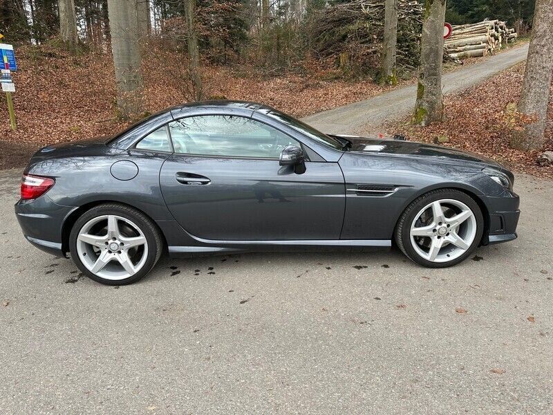 Gebraucht Mercedes SLK250 AMG 204 PS (150 kW) 2011 Cabrio