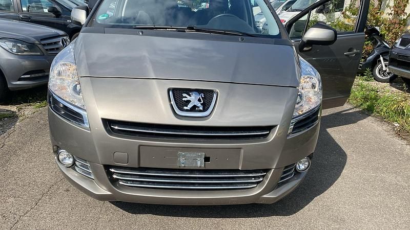 Gebraucht 2010 Peugeot 5008 Business-Line | CHF 4’800 (Fairer Preis) - Bild 1/4
