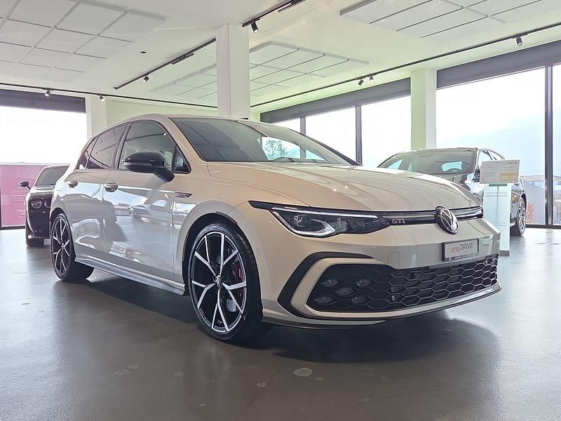 Gebraucht VW Golf VIII GTI 245 PS (180 kW) 2023