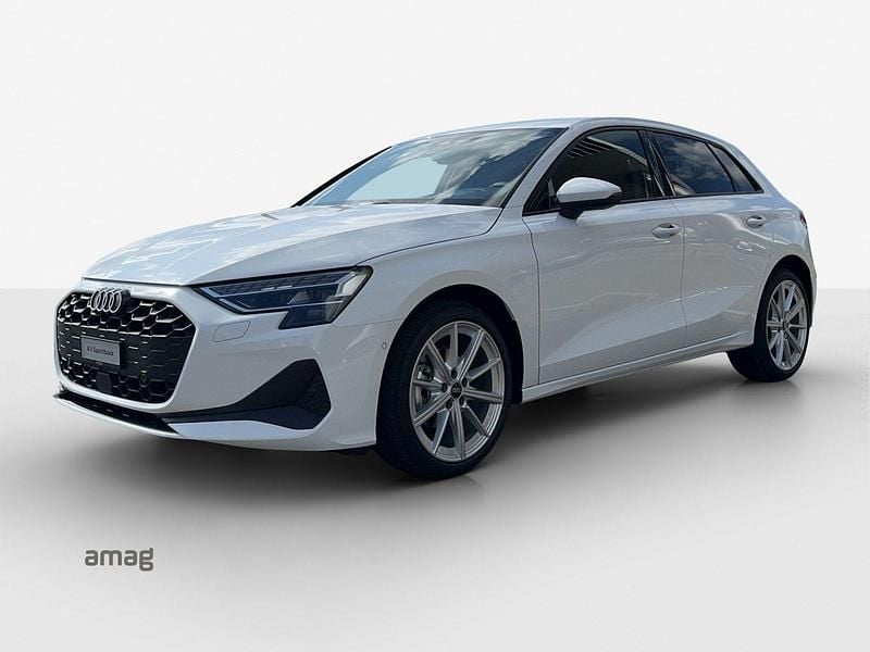 Gebraucht Audi A3 Attraction 150 PS (110 kW) 2024 Arkonaweiss Limousine