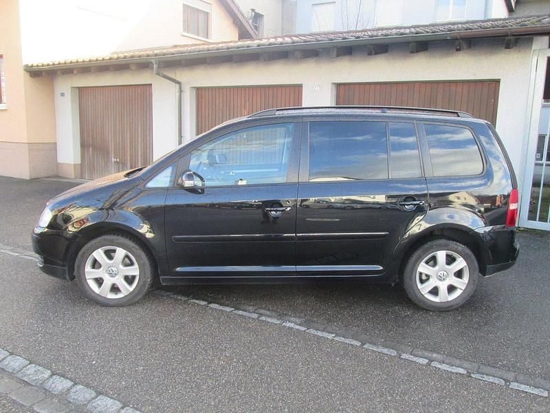 Gebraucht VW Touran Trendline 150 PS (110 kW) 2006 Van / Kleinbus