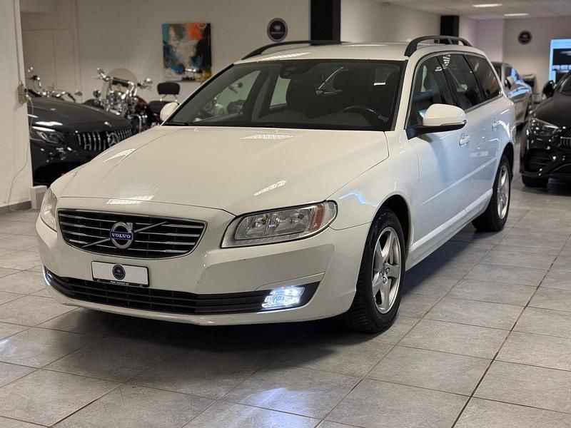 Gebraucht Volvo V70 Kinetic 181 PS (133 kW) 2015 Kombi