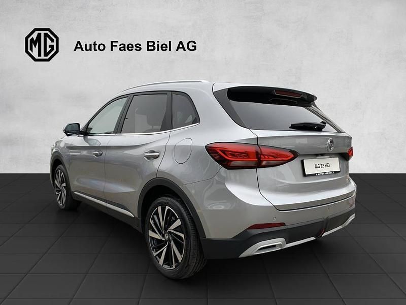 Neu MG ZS Luxury 197 PS (144 kW) 2026 Silber SUV